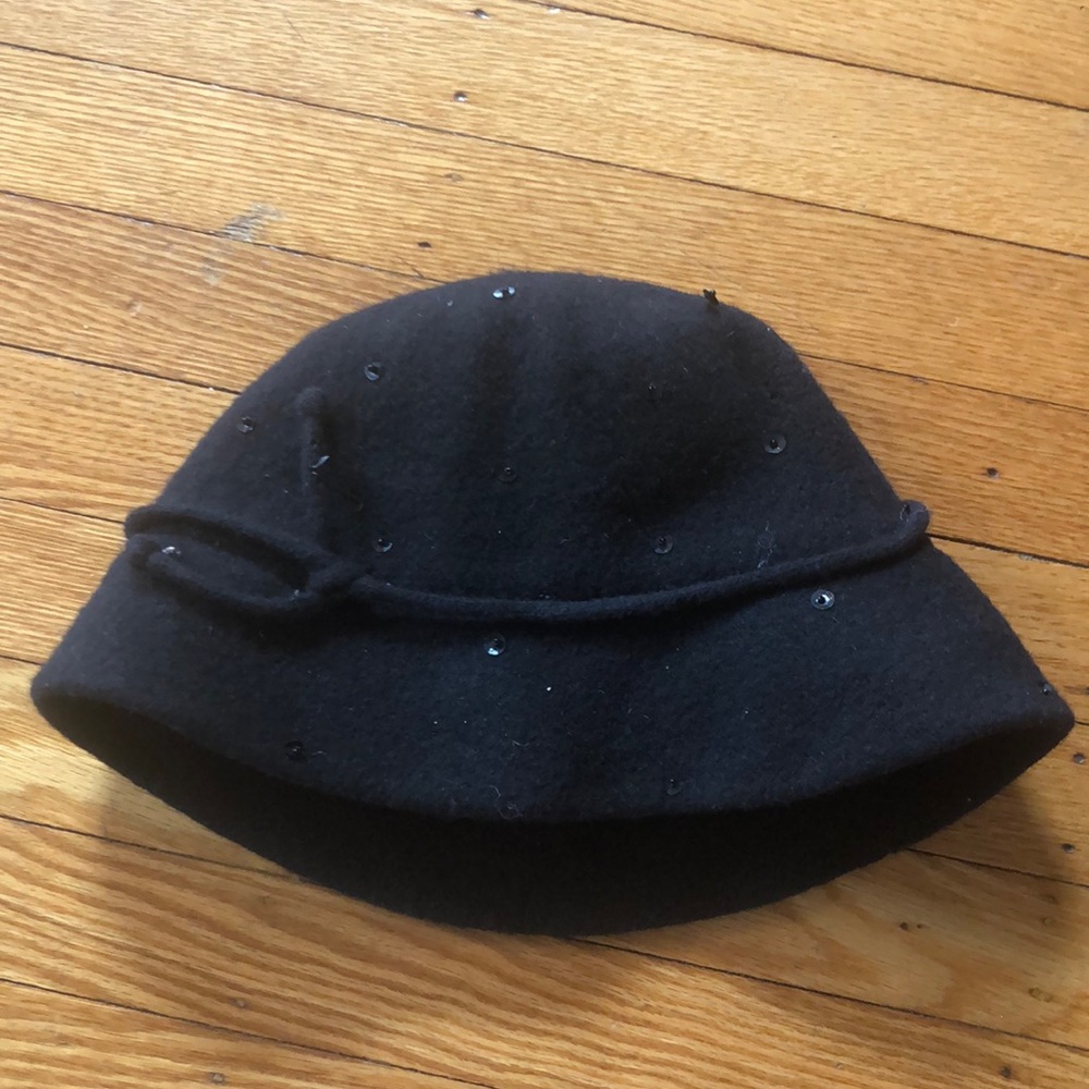 Nine West hat